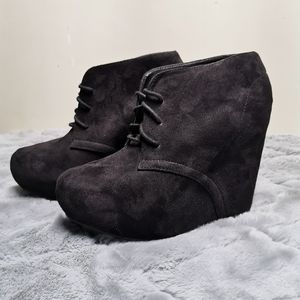 Soda women's wedge bootie